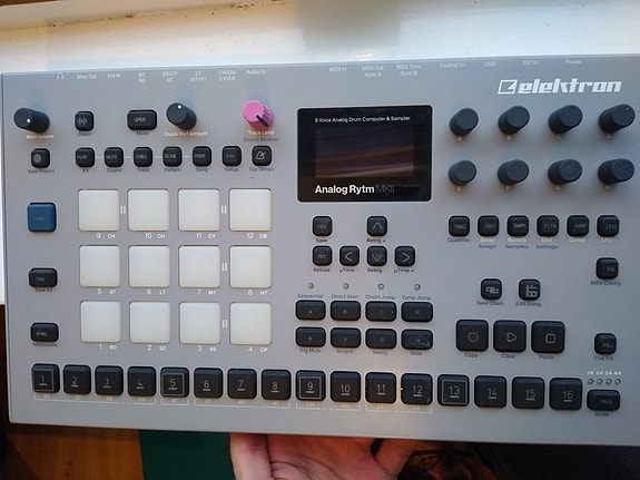 Product image 2 of 4