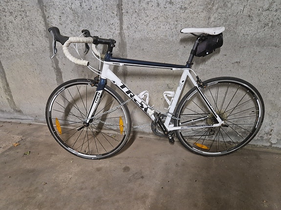 Product image 1 of 8