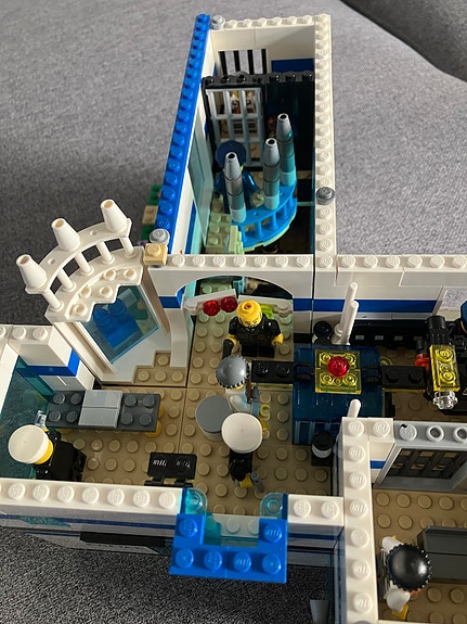 Product image 8 of 10