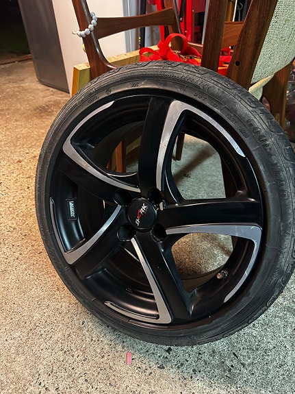 Product image 1 of 7