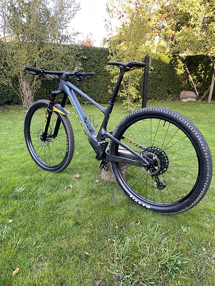 Product image 1 of 6