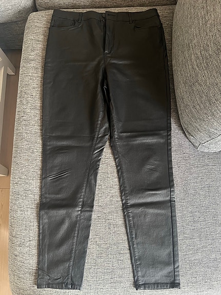 Product image 1 of 8