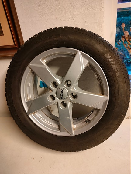 Product image 1 of 2