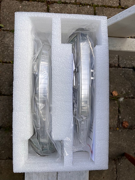 Product image 1 of 2