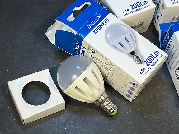 Product image 32 of 37