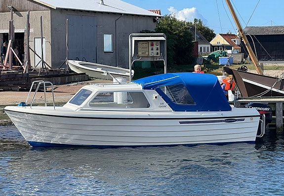 Crescent 535 Classic