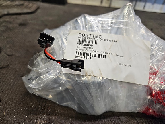 Product image 1 of 3