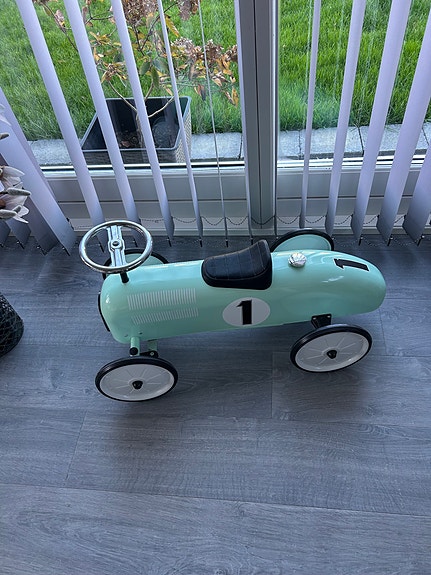 Product image 1 of 4