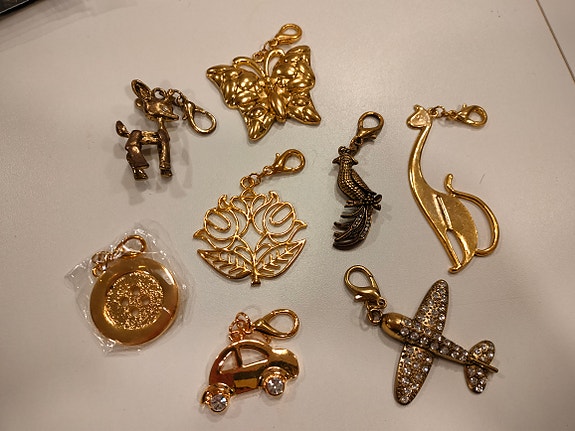 Product image 1 of 4