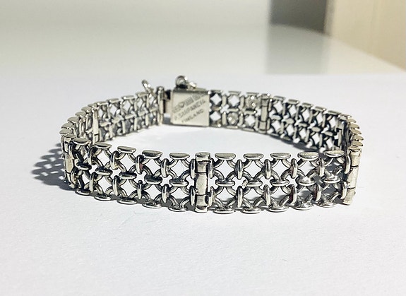 Product image 1 of 9