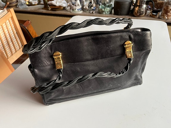 Product image 18 of 28