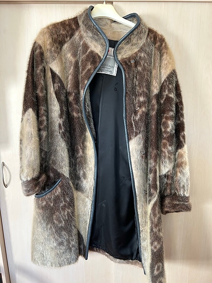 Product image 1 of 4