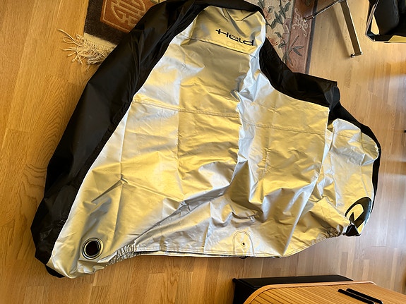 Product image 1 of 4