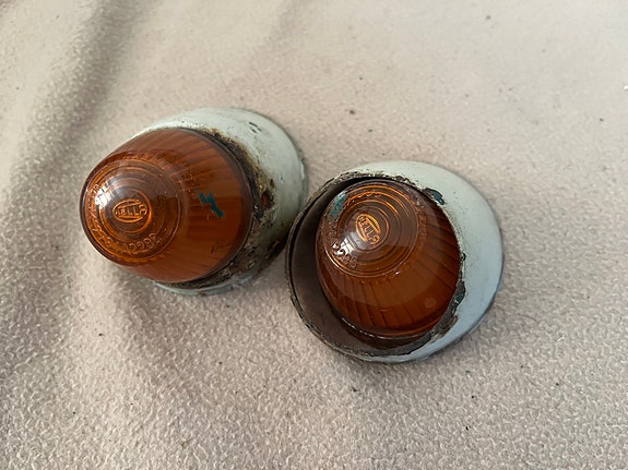 Product image 1 of 2