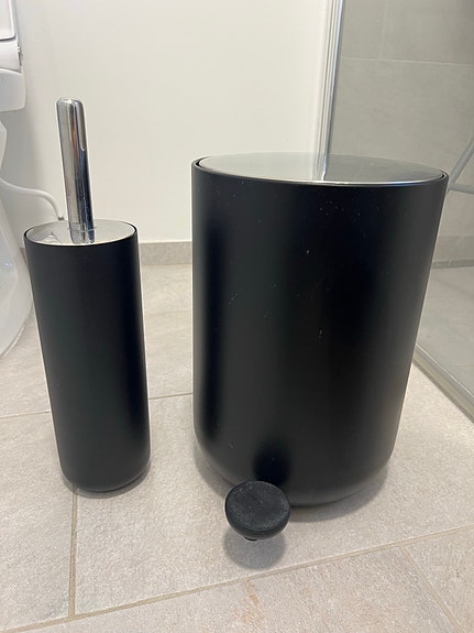 Product image 1 of 8