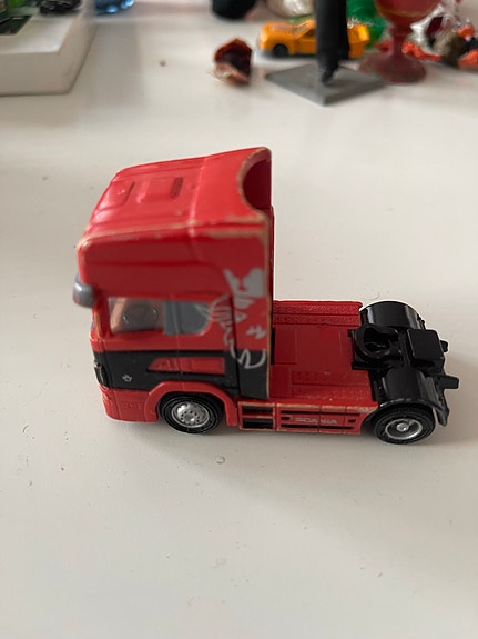 Product image 1 of 6