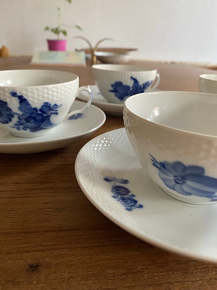 Product image 1 of 6