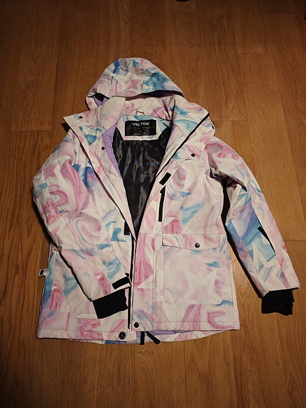 Product image 1 of 3