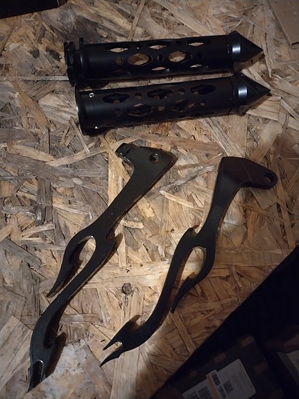 Product image 1 of 2