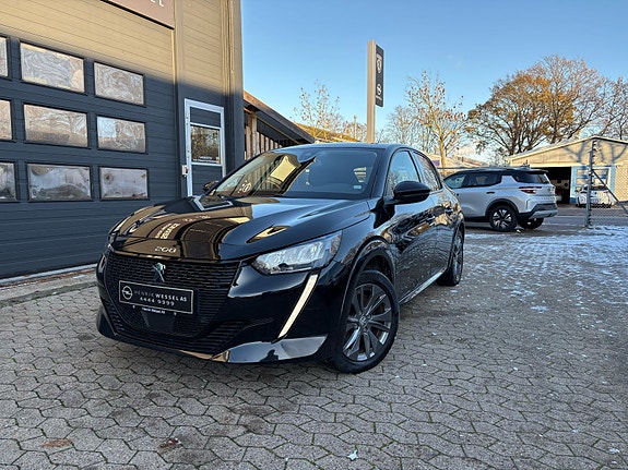 Peugeot e-208