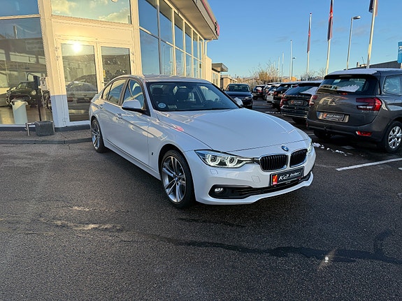 BMW 330e