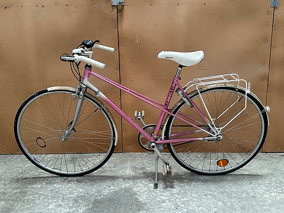 Product image 1 of 5