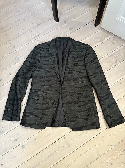 Product image 1 of 9