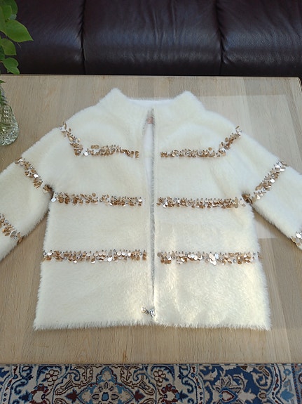 Product image 1 of 9