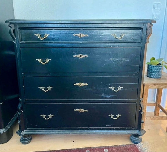 Product image 1 of 8