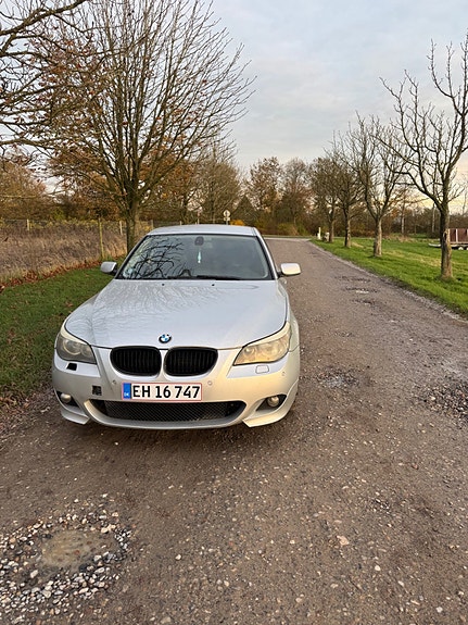 BMW 520i