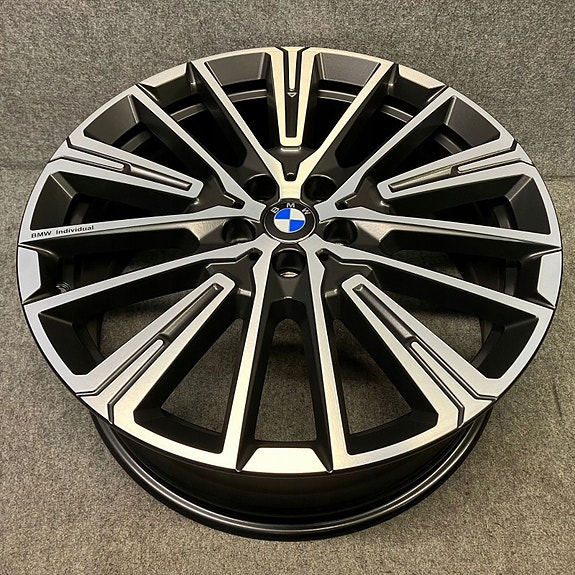 Product image 1 of 8