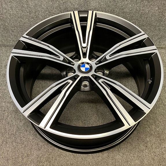 Product image 1 of 8