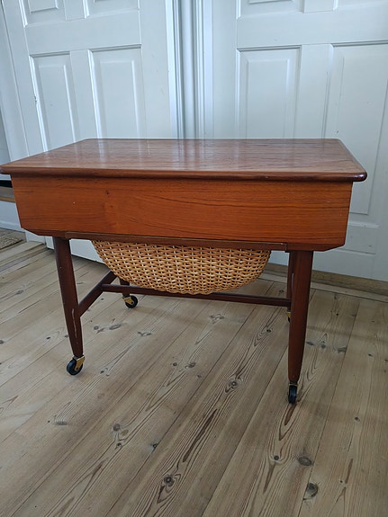 Product image 1 of 7