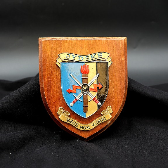 Product image 1 of 6