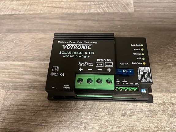 Product image 1 of 3