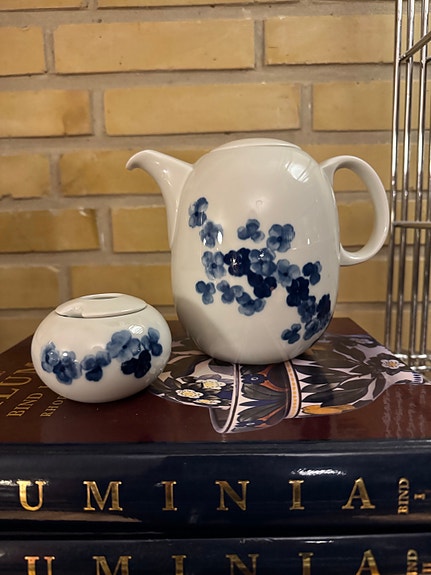 Product image 1 of 7