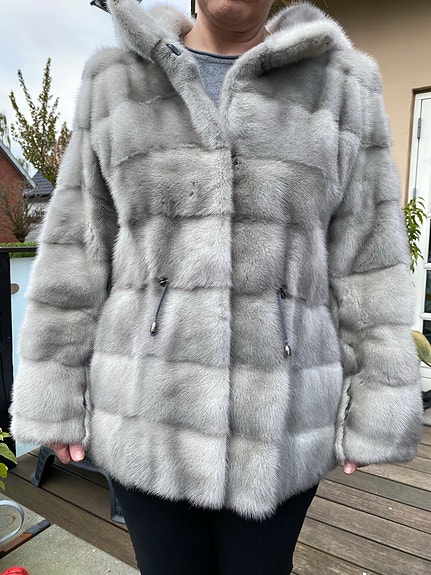 Product image 1 of 4