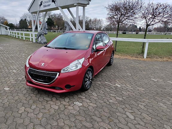 Peugeot 208