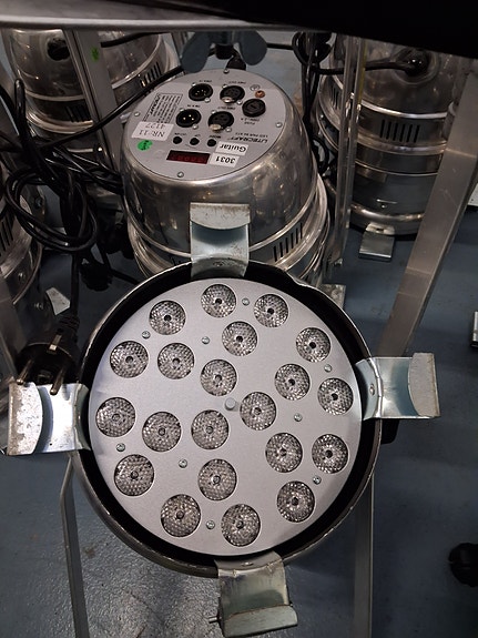 Product image 1 of 4