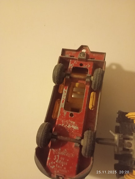 Product image 9 of 9