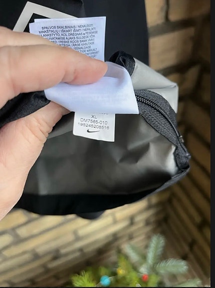 Product image 8 of 9