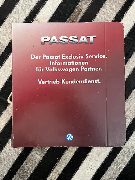 Product image 1 of 9