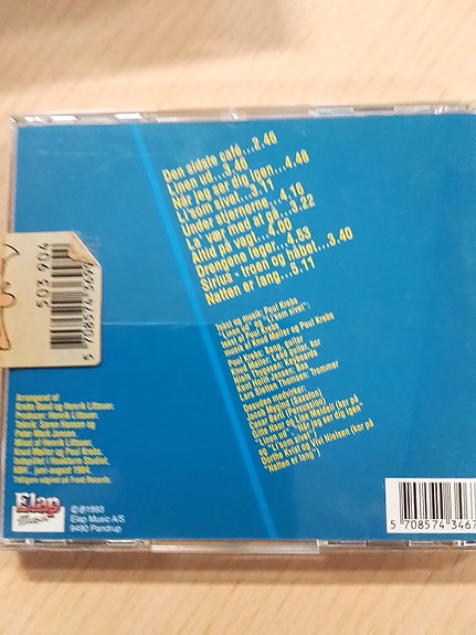 Product image 2 of 2