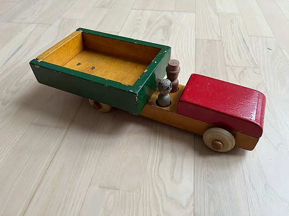 Product image 1 of 2