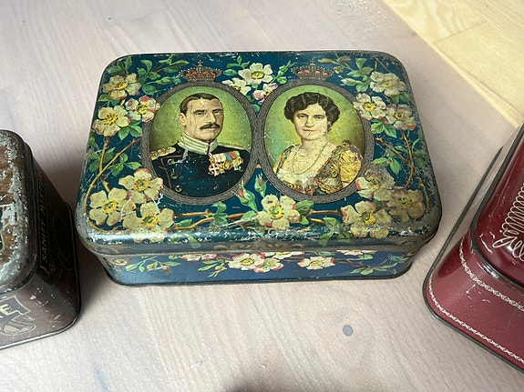 Product image 2 of 32