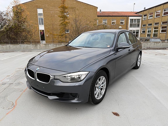 BMW 320i
