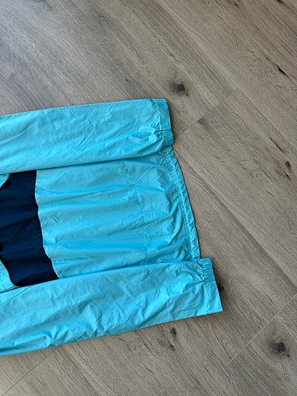 Product image 11 of 12