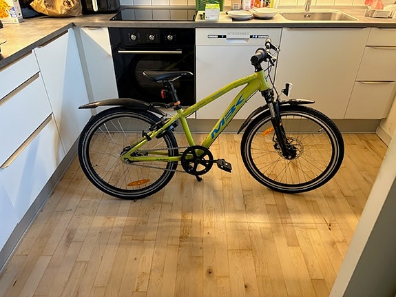 Product image 1 of 4