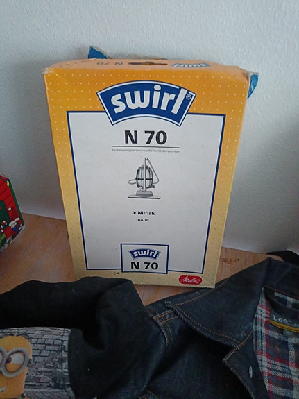 Product image 1 of 3