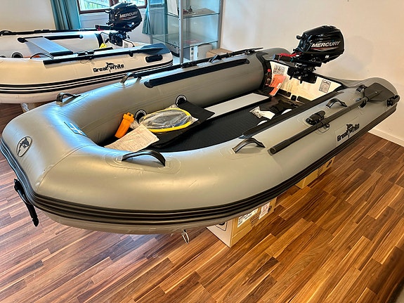 Tilbud! Great White 300 Airmat Mercury 3.5